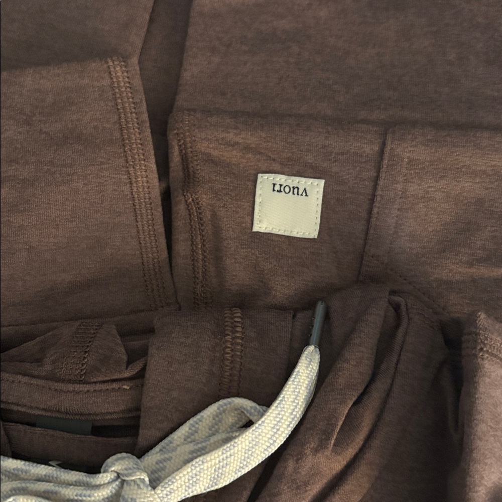 NWT Vuori Halo Performance Hoodie 2.0 - Picture 5 of 10